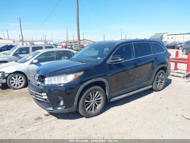 Toyota Highlander Xle 2019 5TDKZRFH5KS563240 Image 2