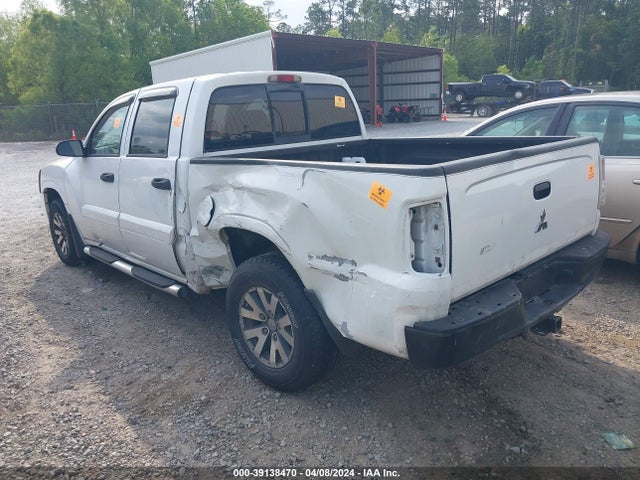 2008 MITSUBISHI RAIDER 1Z7HC28K38S588136 Photo 2