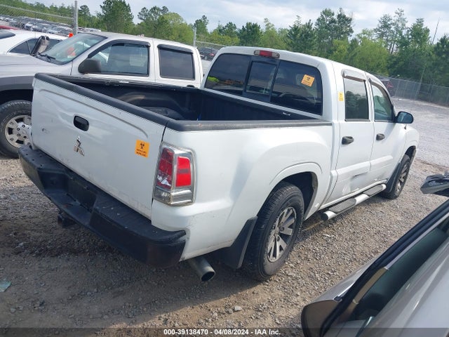 2008 MITSUBISHI RAIDER 1Z7HC28K38S588136 Photo 3