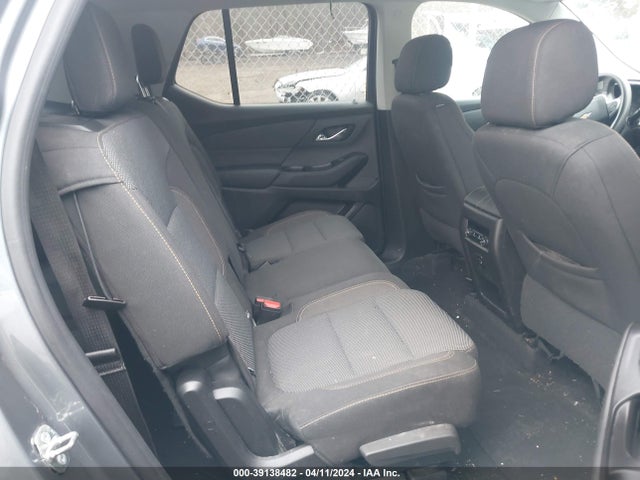 Chevrolet Traverse Ls 2018 1GNEVFKW7JJ141680 Image 8