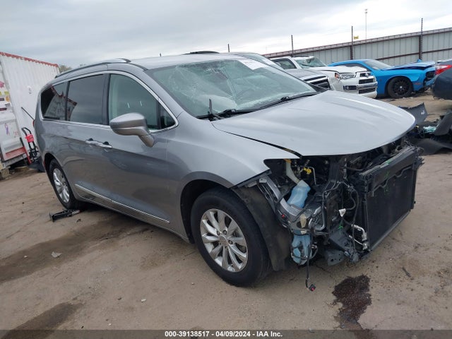 Chrysler Pacifica Touring L 2019 2C4RC1BG9KR554368 Image 1