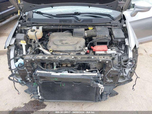 Chrysler Pacifica Touring L 2019 2C4RC1BG9KR554368 Image 10