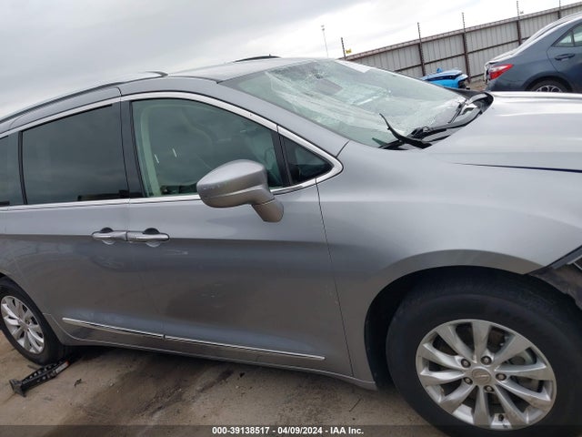 Chrysler Pacifica Touring L 2019 2C4RC1BG9KR554368 Image 14