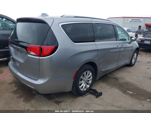 Chrysler Pacifica Touring L 2019 2C4RC1BG9KR554368 Image 4