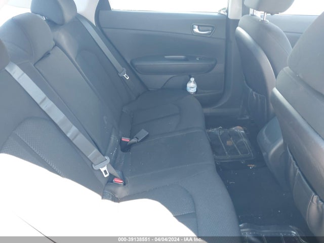KIA Optima Lx 2016 5XXGT4L33GG026829 Image 8