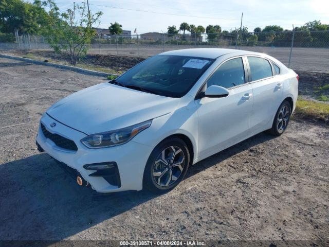 3KPF24AD5ME312762 KIA Forte Lxs