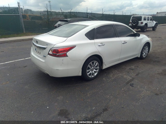 Nissan Altima 2.5 S 2014 1N4AL3AP0EN259905 Image 4