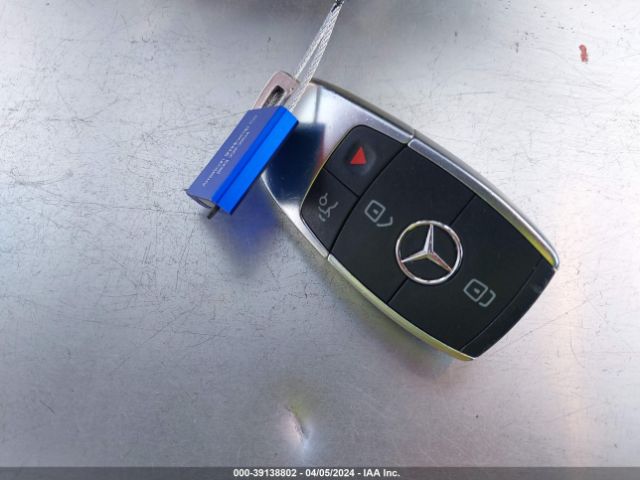 W1N4N4HB7NJ390105 Mercedes-Benz Gla 250 4matic