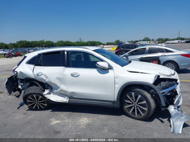 W1N4N4HB7NJ390105 Mercedes-Benz Gla 250 4matic