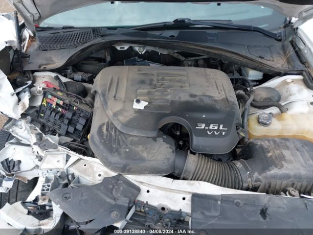 2C3CDXHG6JH125176 Dodge Charger Sxt Plus Rwd