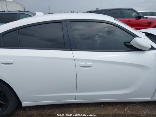 2C3CDXHG6JH125176 Dodge Charger Sxt Plus Rwd