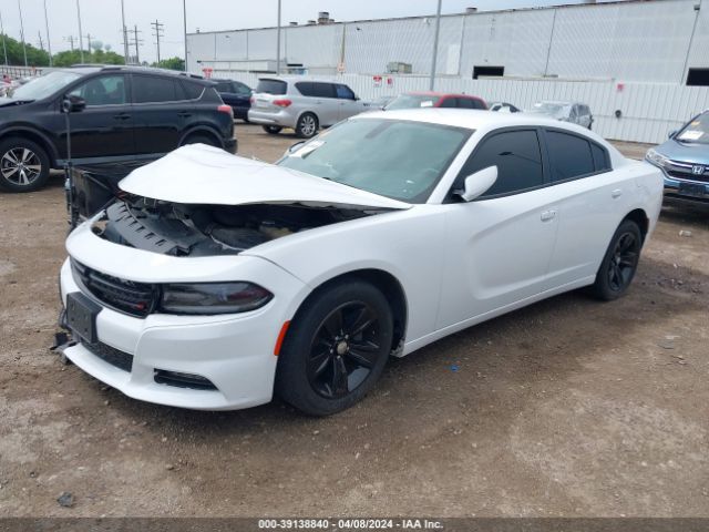 2C3CDXHG6JH125176 Dodge Charger Sxt Plus Rwd