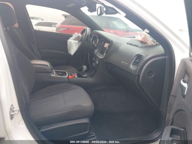 2C3CDXHG6JH125176 Dodge Charger Sxt Plus Rwd