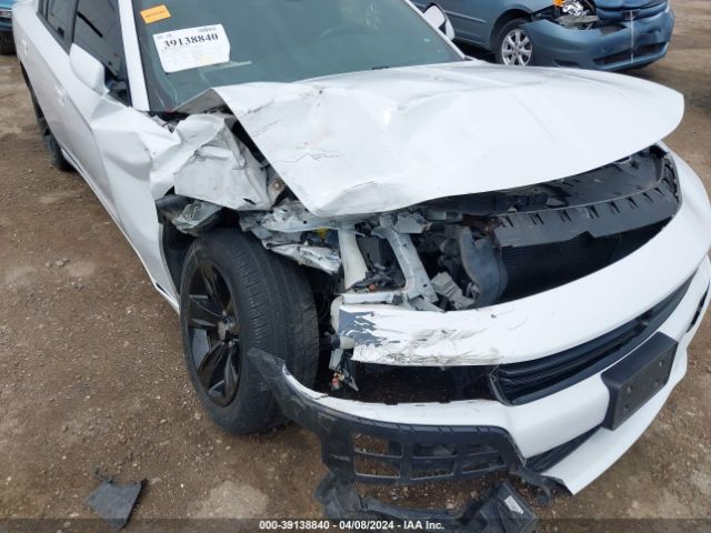 2C3CDXHG6JH125176 Dodge Charger Sxt Plus Rwd