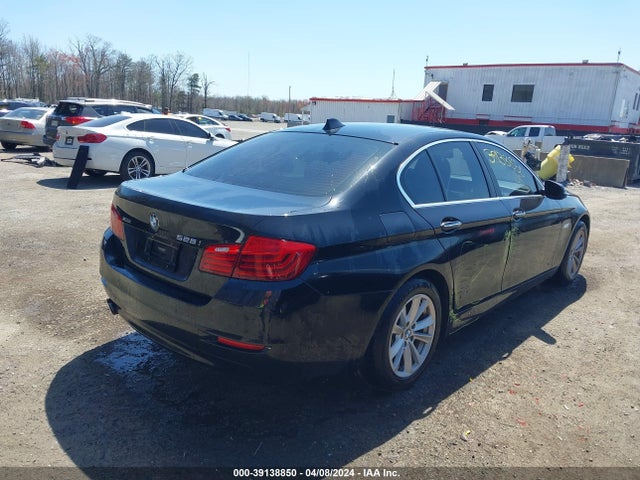 BMW 528i Xdrive 2014 WBA5A7C54ED613657 Image 4