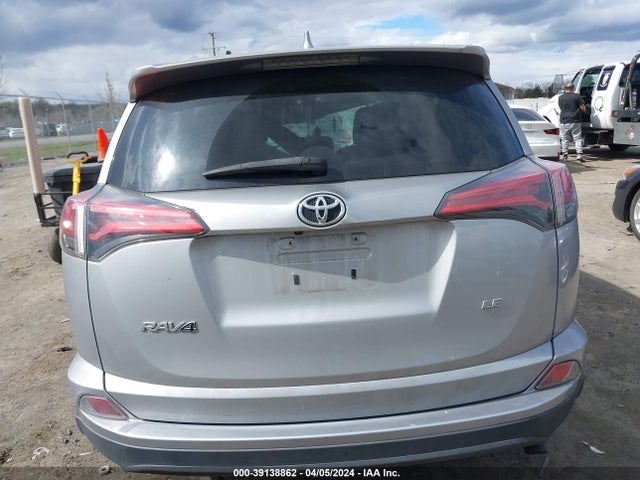 Toyota RAV4 LE 2018 2T3ZFREV3JW426566 Image 16