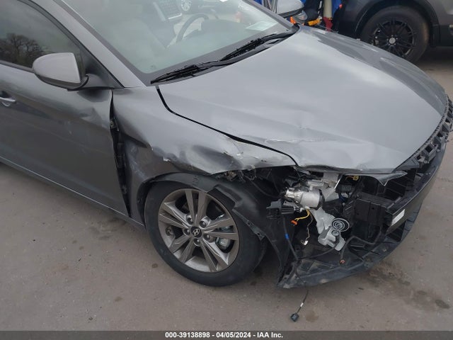 Hyundai Elantra Value Edition 2018 5NPD84LF7JH362722 Image 6