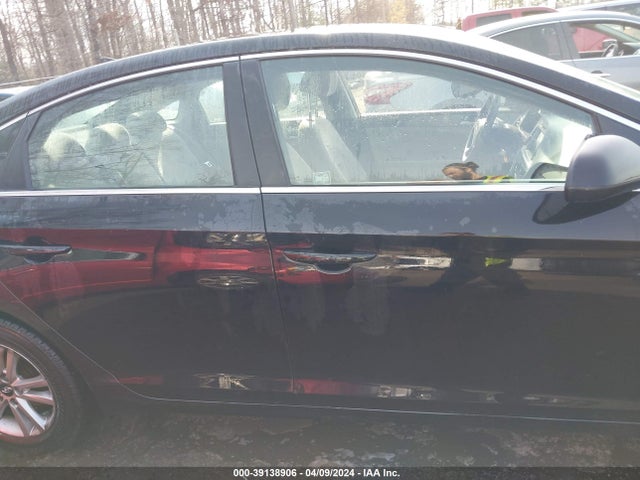 Hyundai SONATA SE 2016 5NPE24AF7GH356940 Image 13