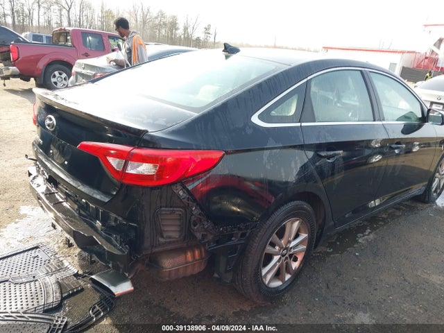 Hyundai SONATA SE 2016 5NPE24AF7GH356940 Image 4