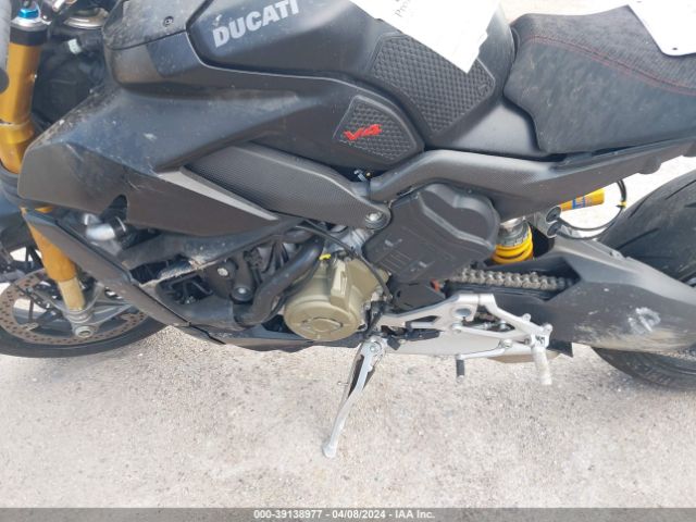 2022 DUCATI STREETFIGHTER ZDMFAKNW2NB007225 Photo 8