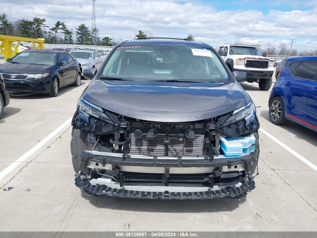 Toyota SIENNA XLE 2023 5TDYSKFCXPS078898 Image 12