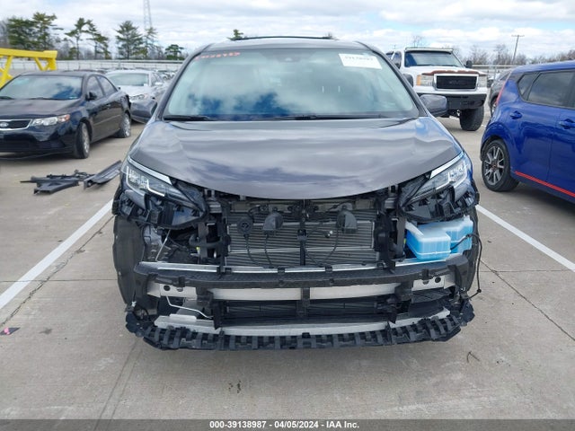 Toyota SIENNA XLE 2023 5TDYSKFCXPS078898 Image 17