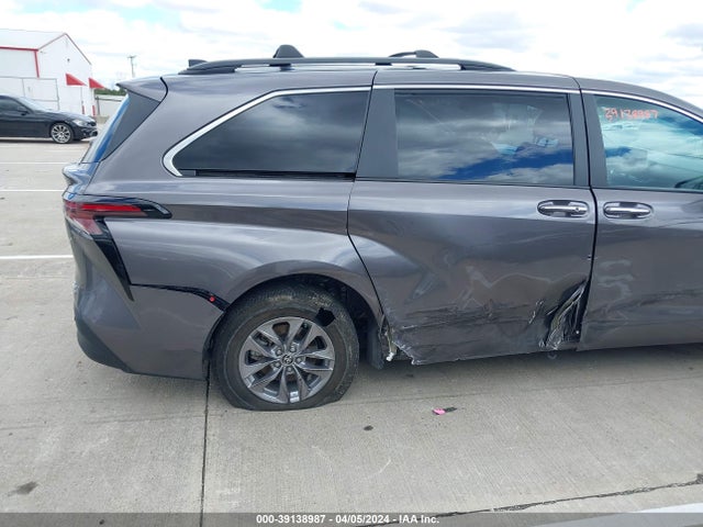 Toyota SIENNA XLE 2023 5TDYSKFCXPS078898 Image 6