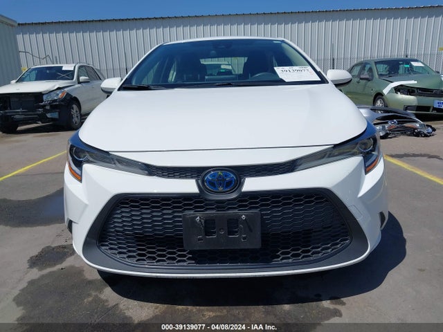 Toyota Corolla Hybrid Le 2021 JTDEAMDE3MJ022414 Image 12