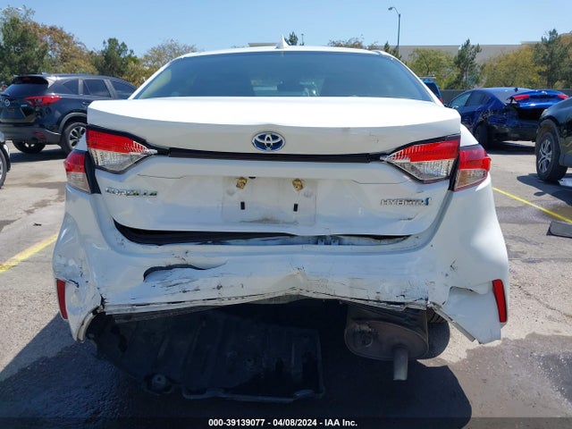 Toyota Corolla Hybrid Le 2021 JTDEAMDE3MJ022414 Image 16