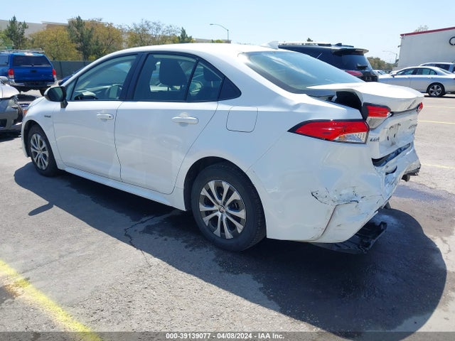 Toyota Corolla Hybrid Le 2021 JTDEAMDE3MJ022414 Image 3
