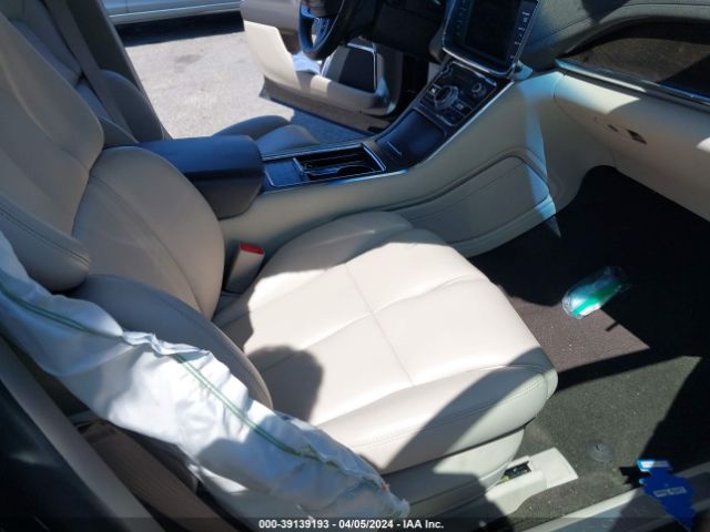 1LN6L9PK0L5604387 Lincoln Continental Standard