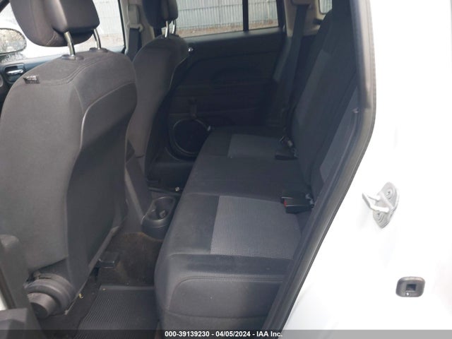 Jeep Compass Sport 2014 1C4NJDBB9ED644427 Image 8