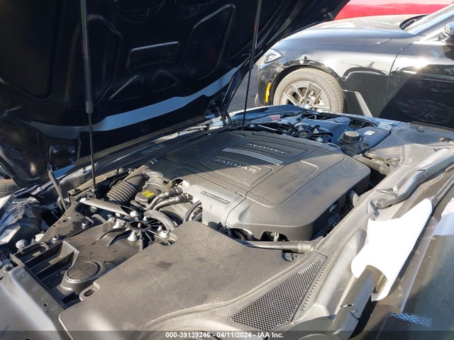 2017 JAGUAR F-TYPE SAJWA6ET3H8K44673 Photo 9