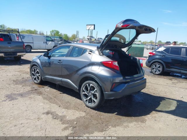 NMTKHMBX0LR117810 Toyota C-HR XLE