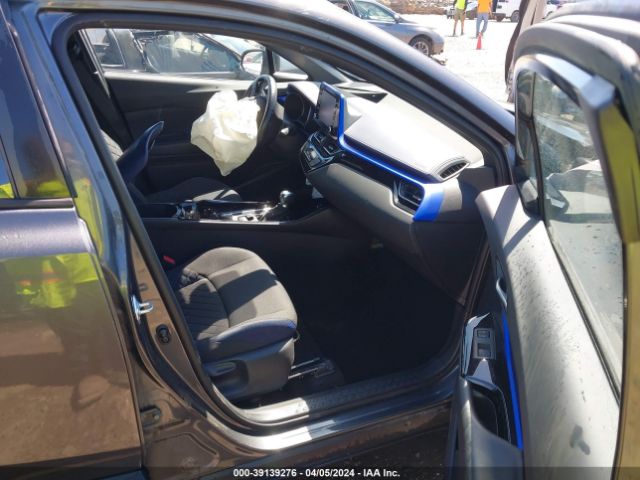 NMTKHMBX0LR117810 Toyota C-HR XLE