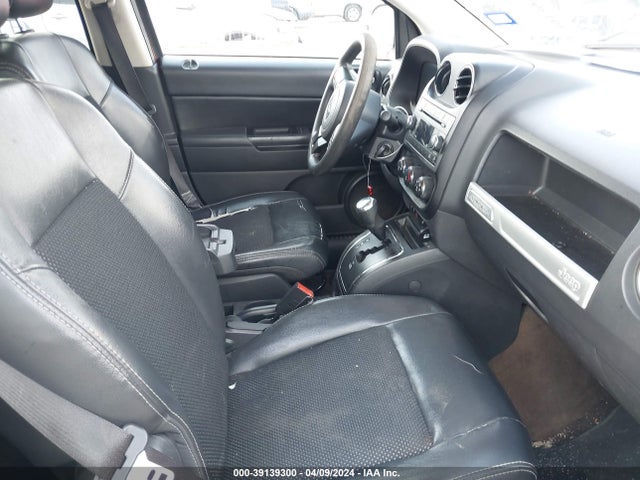 1C4NJCBA2ED674421 Jeep Compass Altitude