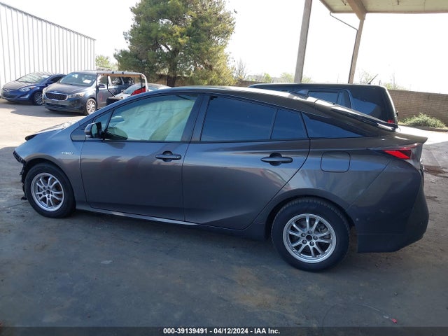 Toyota Prius Two 2017 JTDKBRFU5H3559488 Image 14