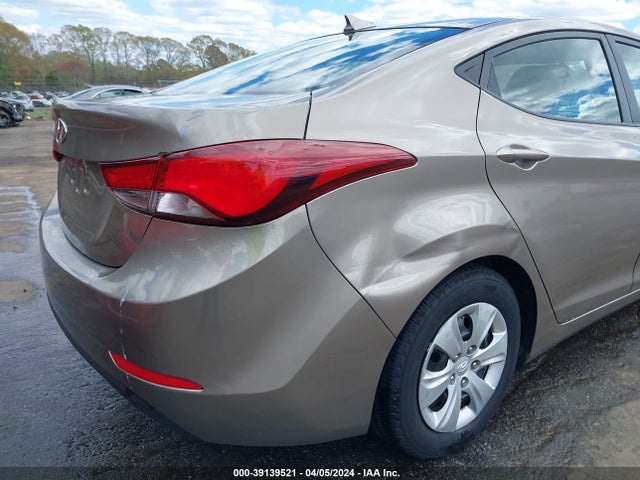 Hyundai ELANTRA SE 2016 5NPDH4AE3GH722295 Image 6
