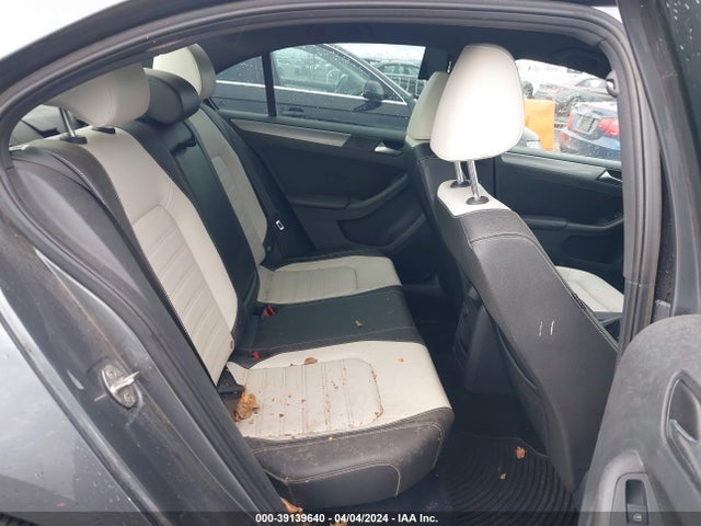 3VWD17AJXGM371766 Volkswagen Jetta 1.8t Sport
