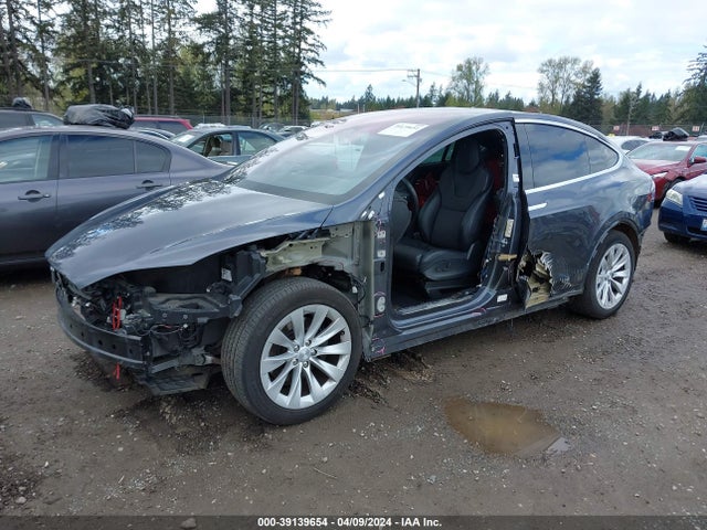 5YJXCAE29JF137298 Tesla Model X 100d/75d/p100d