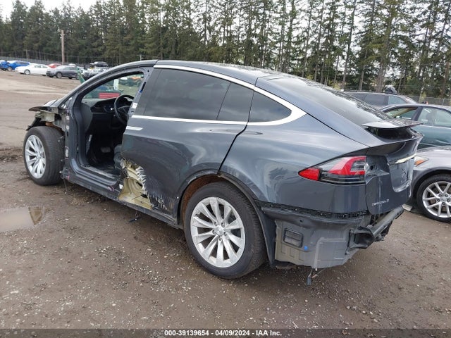 5YJXCAE29JF137298 Tesla Model X 100d/75d/p100d