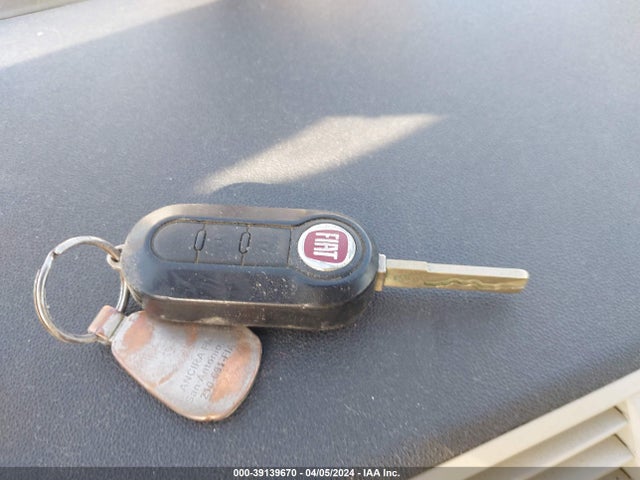 2012 FIAT 500 3C3CFFAR1CT295794 Photo 10