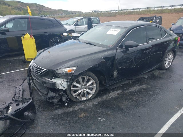 Lexus IS 200T 2016 JTHBA1D22G5012699 Image 2