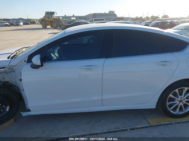 Ford FUSION SE 2017 3FA6P0H70HR144558 Image 15