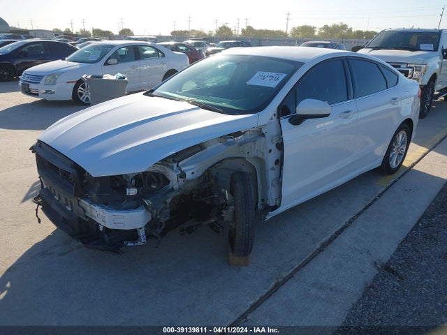 Ford FUSION SE 2017 3FA6P0H70HR144558 Image 2