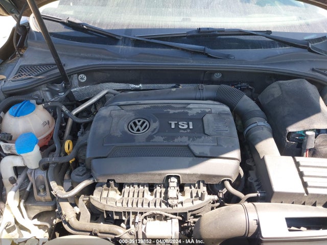 1VWAT7A35FC117266 Volkswagen Passat 1.8t Limited Edition