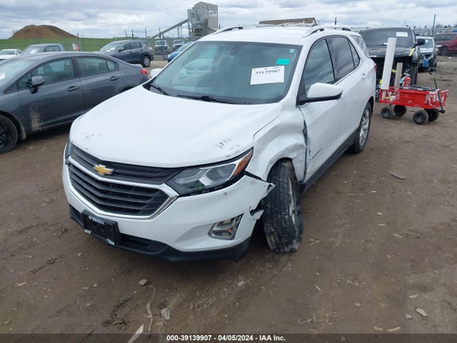 Chevrolet EQUINOX LT 2018 2GNAXTEX2J6274985 Image 2