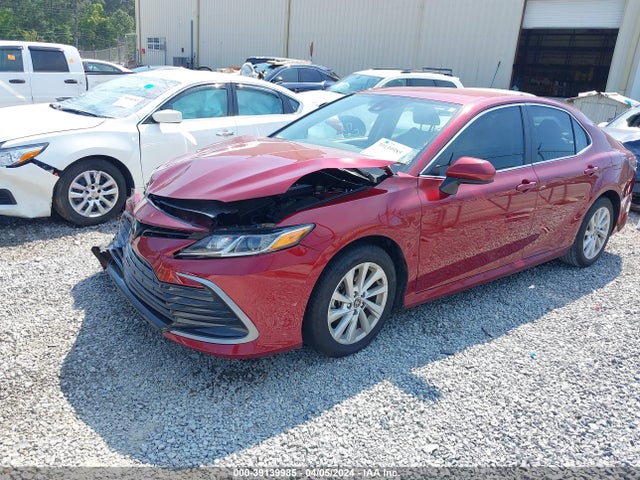 Toyota CAMRY LE 2022 4T1C11AK9NU068888 Image 2