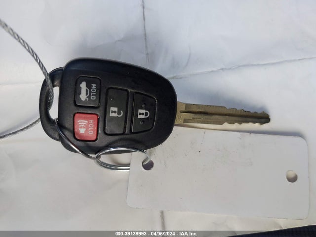 Toyota COROLLA LE 2016 5YFBURHE5GP444623 Image 11