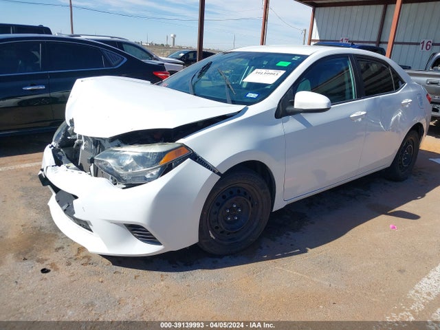 Toyota COROLLA LE 2016 5YFBURHE5GP444623 Image 2